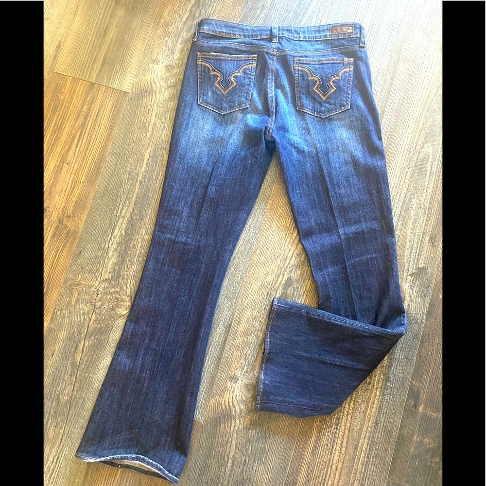 Jeans by Buffalo David Bitton